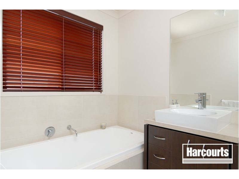 14 Hugden Close, Lyndhurst VIC 3975