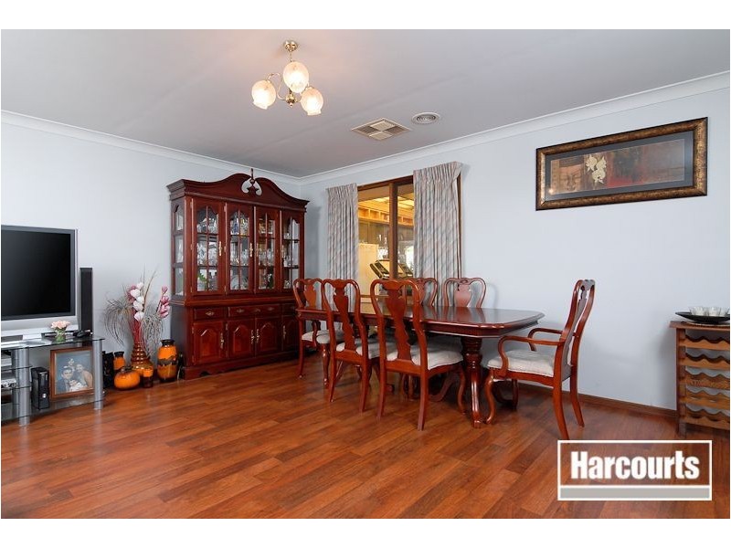 16 Simon Court, Hampton Park VIC 3976