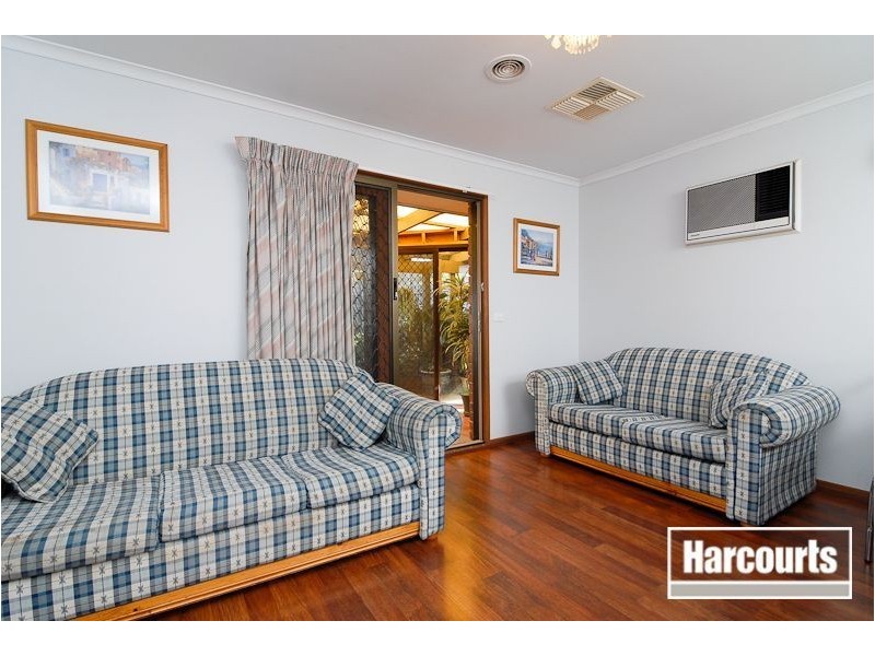 16 Simon Court, Hampton Park VIC 3976