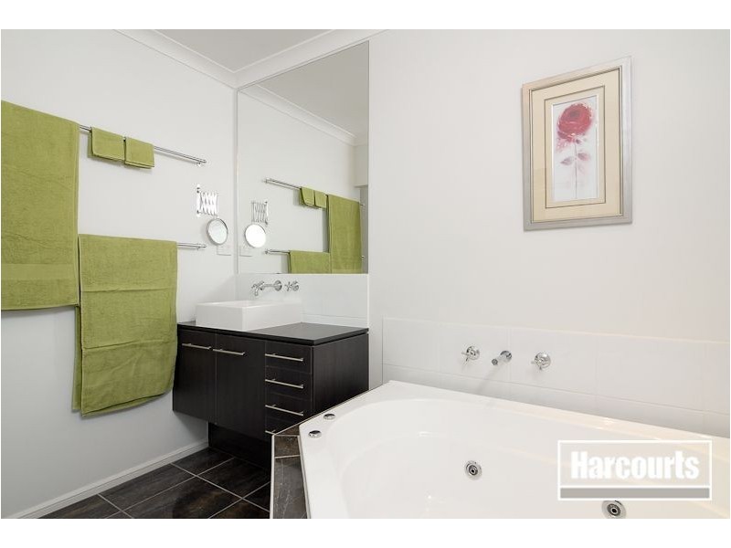 1 Tea Tree Court, Lyndhurst VIC 3975