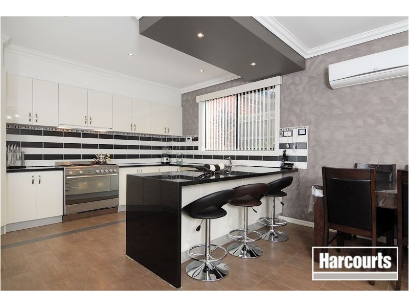 11 Executive Mews, Hampton Park VIC 3976