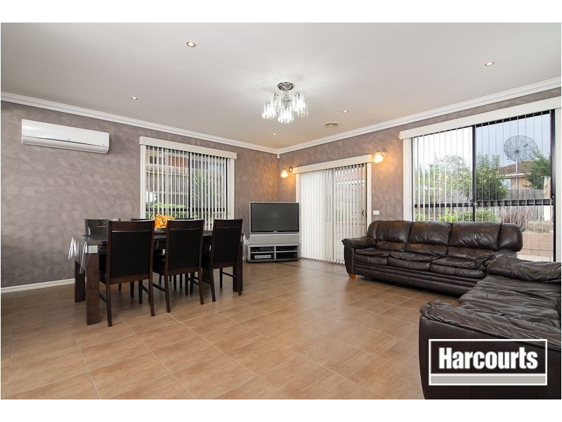 11 Executive Mews, Hampton Park VIC 3976