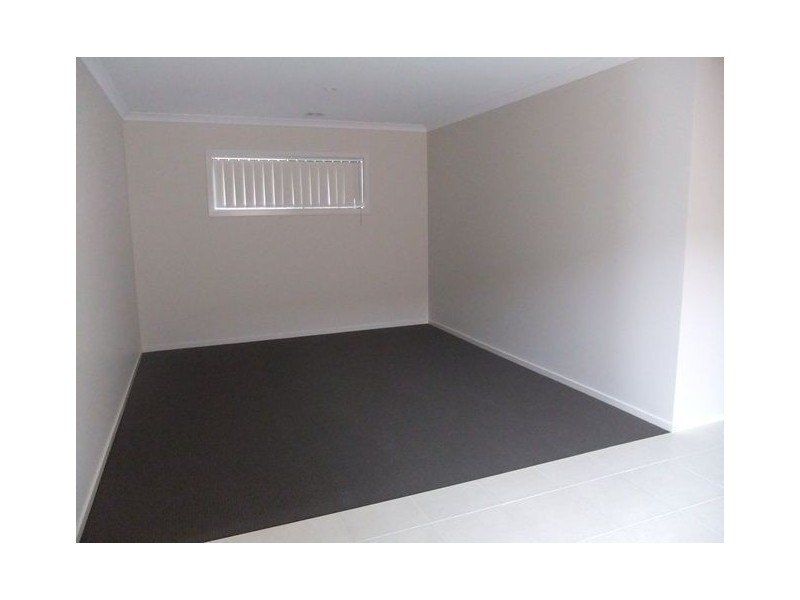 22 Olive Grove, Officer VIC 3809