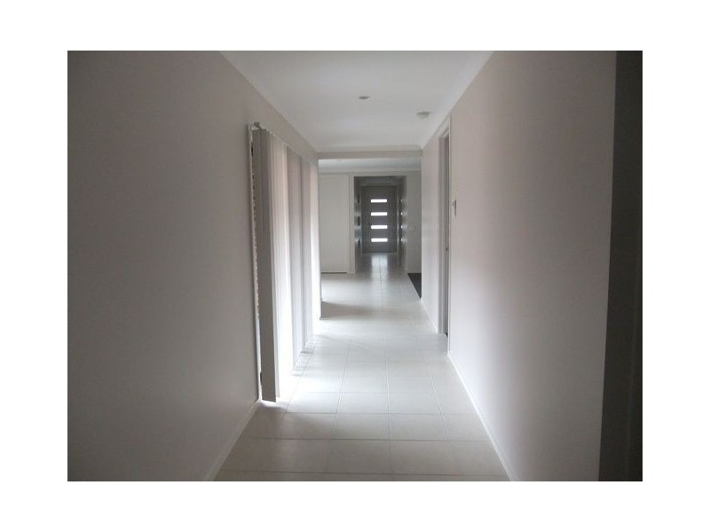 22 Olive Grove, Officer VIC 3809