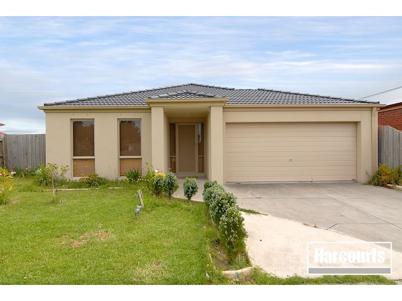 31 Glenora Way, Hampton Park VIC 3976