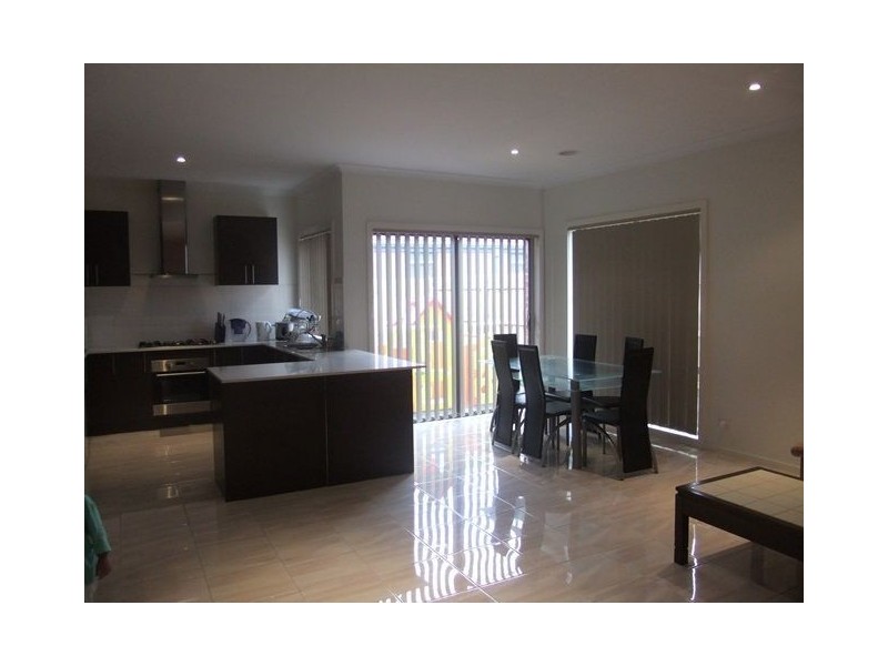 46 Hal Porter Terrace, Lynbrook VIC 3975