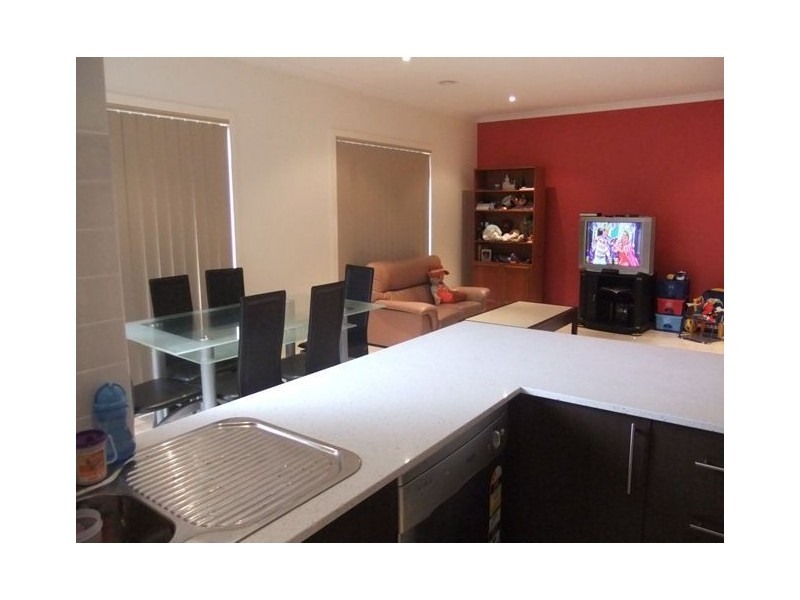 46 Hal Porter Terrace, Lynbrook VIC 3975