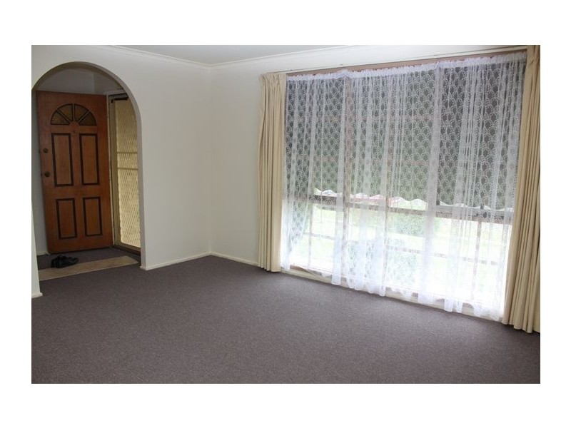 117 Oaktree Drive, Hampton Park VIC 3976