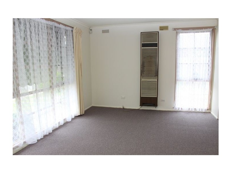 117 Oaktree Drive, Hampton Park VIC 3976