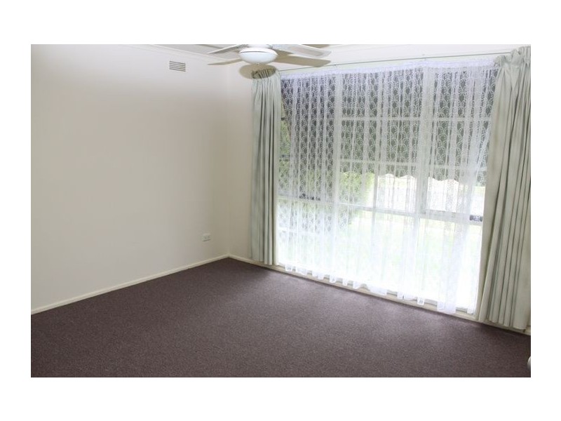 117 Oaktree Drive, Hampton Park VIC 3976