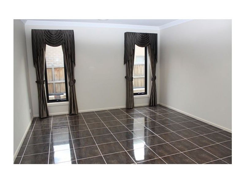 16 Freshwater Boulevard, Lyndhurst VIC 3975