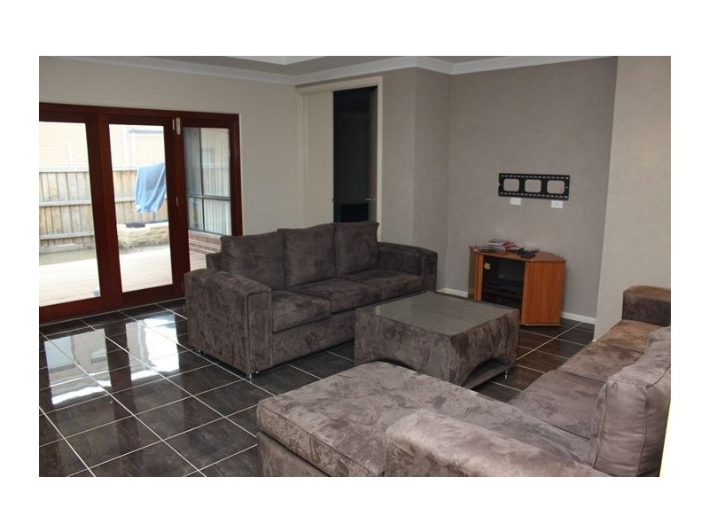 16 Freshwater Boulevard, Lyndhurst VIC 3975