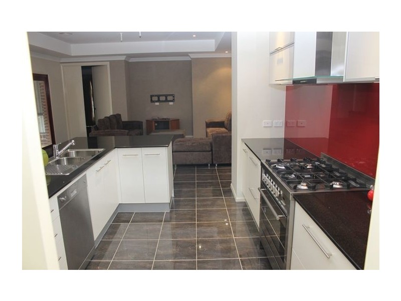 16 Freshwater Boulevard, Lyndhurst VIC 3975