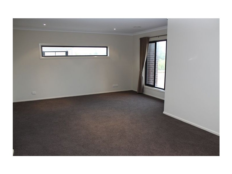 16 Freshwater Boulevard, Lyndhurst VIC 3975