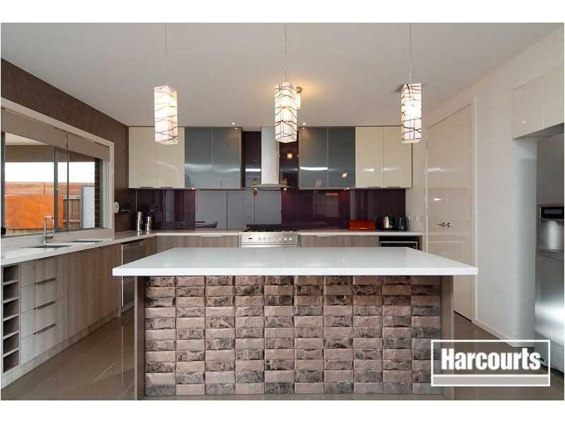 28 Freshwater Boulevard, Lyndhurst VIC 3975