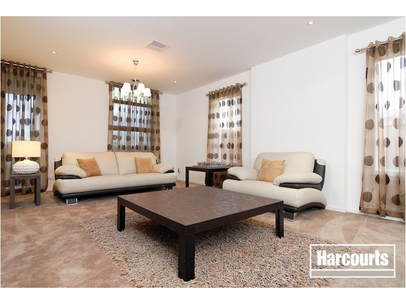 28 Freshwater Boulevard, Lyndhurst VIC 3975