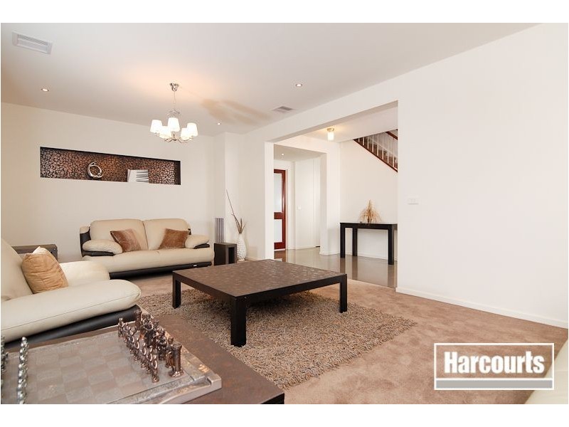 28 Freshwater Boulevard, Lyndhurst VIC 3975