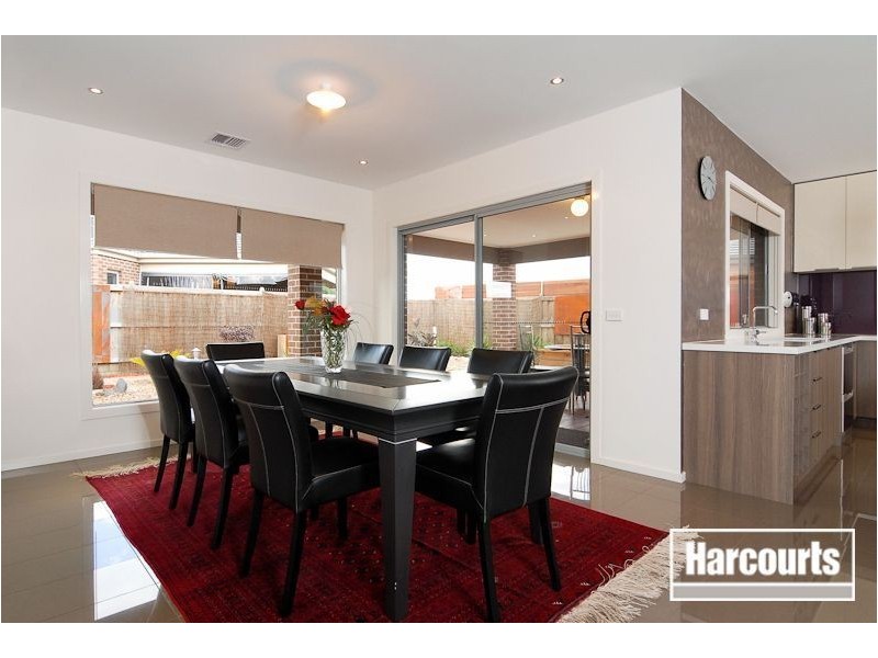 28 Freshwater Boulevard, Lyndhurst VIC 3975