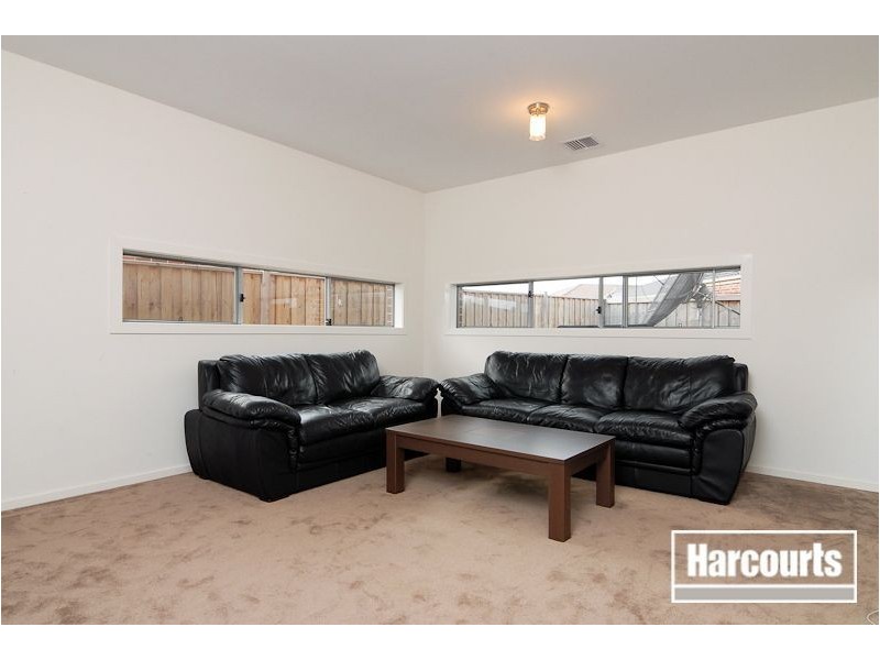 28 Freshwater Boulevard, Lyndhurst VIC 3975