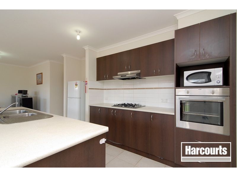 31 Glenora Way, Hampton Park VIC 3976