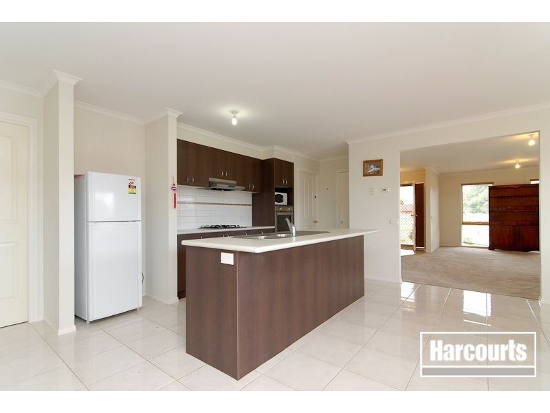31 Glenora Way, Hampton Park VIC 3976