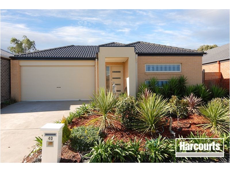 40 Silverwattle Drive, Lyndhurst VIC 3975
