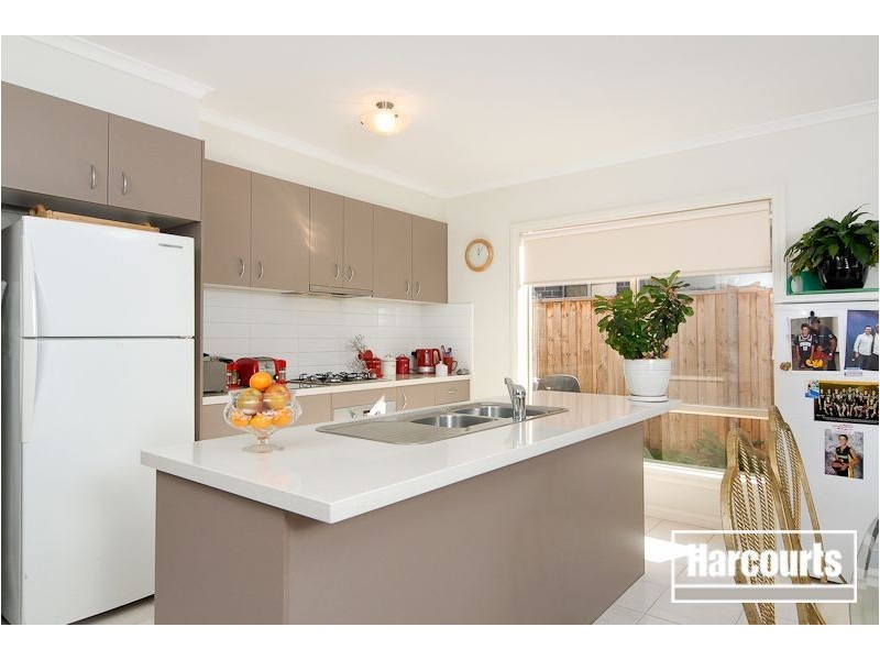 40 Silverwattle Drive, Lyndhurst VIC 3975