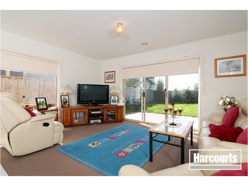 40 Silverwattle Drive, Lyndhurst VIC 3975