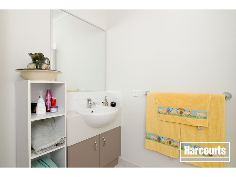 40 Silverwattle Drive, Lyndhurst VIC 3975