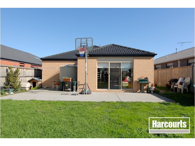 40 Silverwattle Drive, Lyndhurst VIC 3975