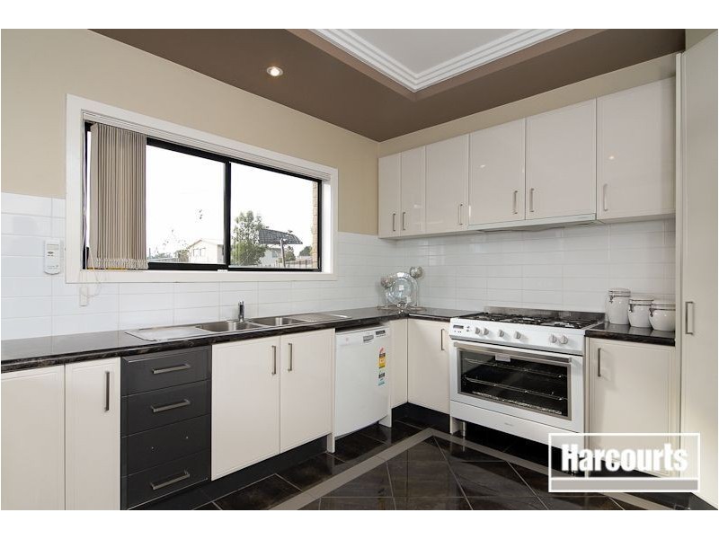 16 Hopegood Place, Lynbrook VIC 3975