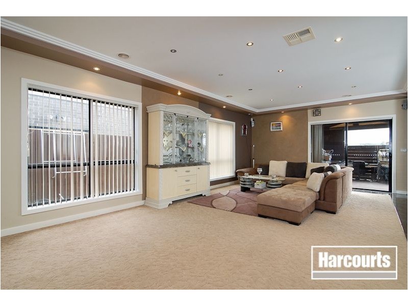 16 Hopegood Place, Lynbrook VIC 3975