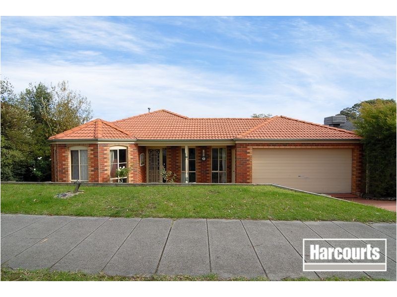65 Hutchinson Drive, Lynbrook VIC 3975