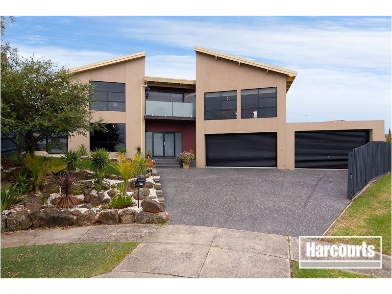 13 Gray Close, Endeavour Hills VIC 3802