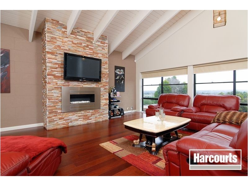 13 Gray Close, Endeavour Hills VIC 3802