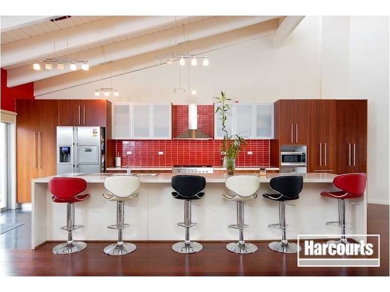 13 Gray Close, Endeavour Hills VIC 3802