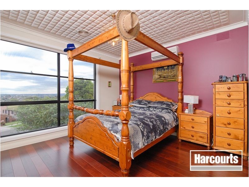 13 Gray Close, Endeavour Hills VIC 3802