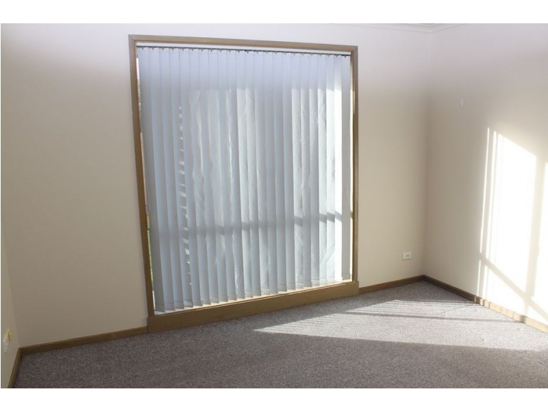 40 Rachel Drive, Cranbourne North VIC 3977