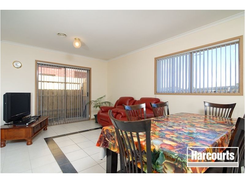 1/14 Reeves Court, Hampton Park VIC 3976