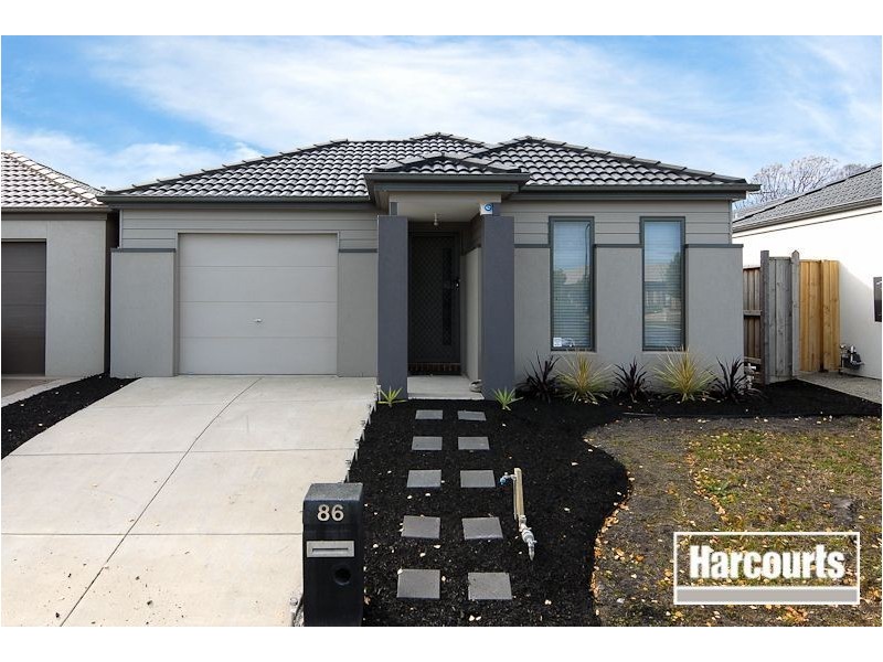 86 Silverwattle Drive, Lyndhurst VIC 3975