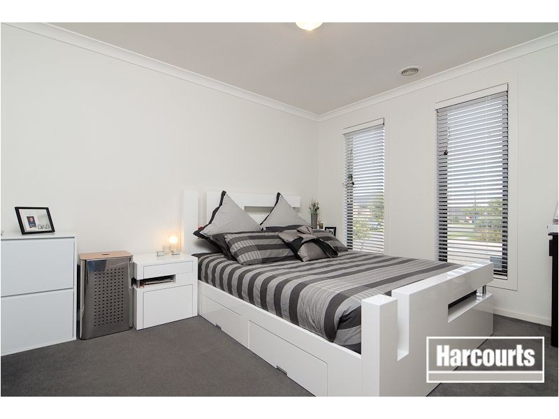 86 Silverwattle Drive, Lyndhurst VIC 3975