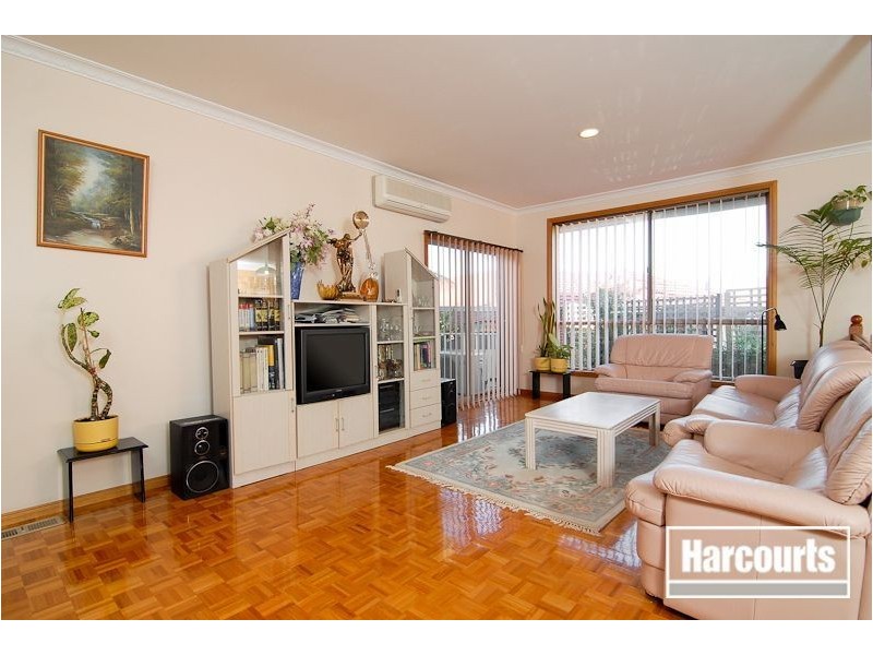 8 Linda Court, Hampton Park VIC 3976