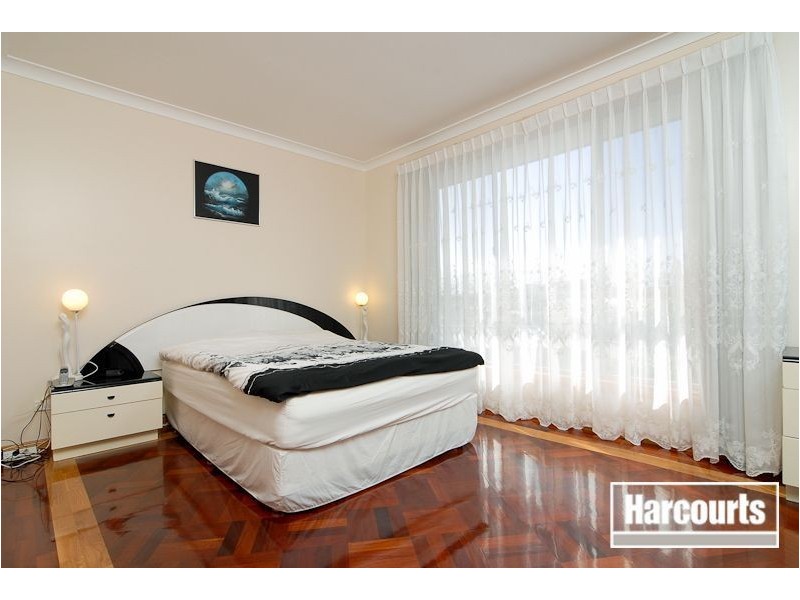 8 Linda Court, Hampton Park VIC 3976