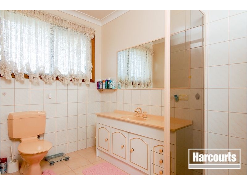 8 Linda Court, Hampton Park VIC 3976