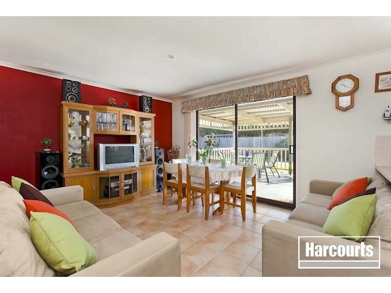 21 Lauren Drive, Hampton Park VIC 3976