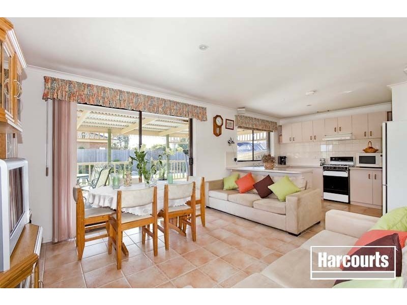 21 Lauren Drive, Hampton Park VIC 3976