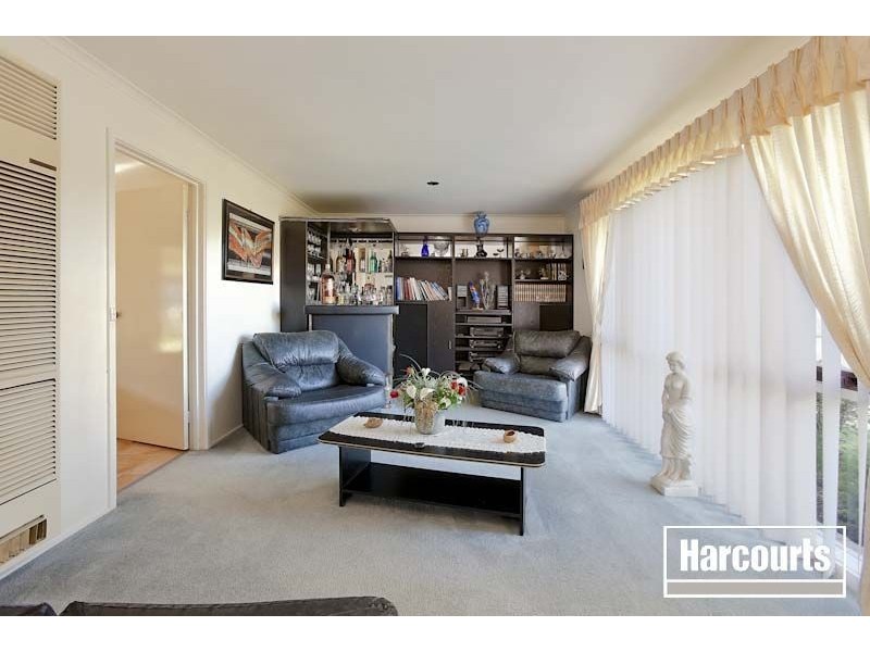 21 Lauren Drive, Hampton Park VIC 3976