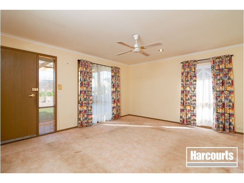 21 Ralph Crescent, Hampton Park VIC 3976