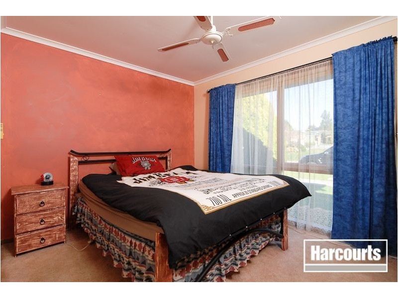 21 Ralph Crescent, Hampton Park VIC 3976