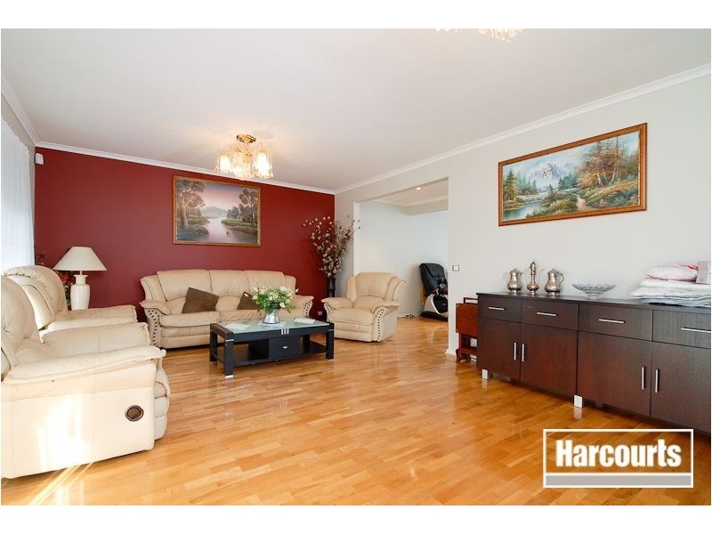 6 Monica Close, Endeavour Hills VIC 3802